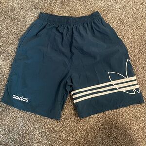 Youth medium vintage 90s Adidas shorts